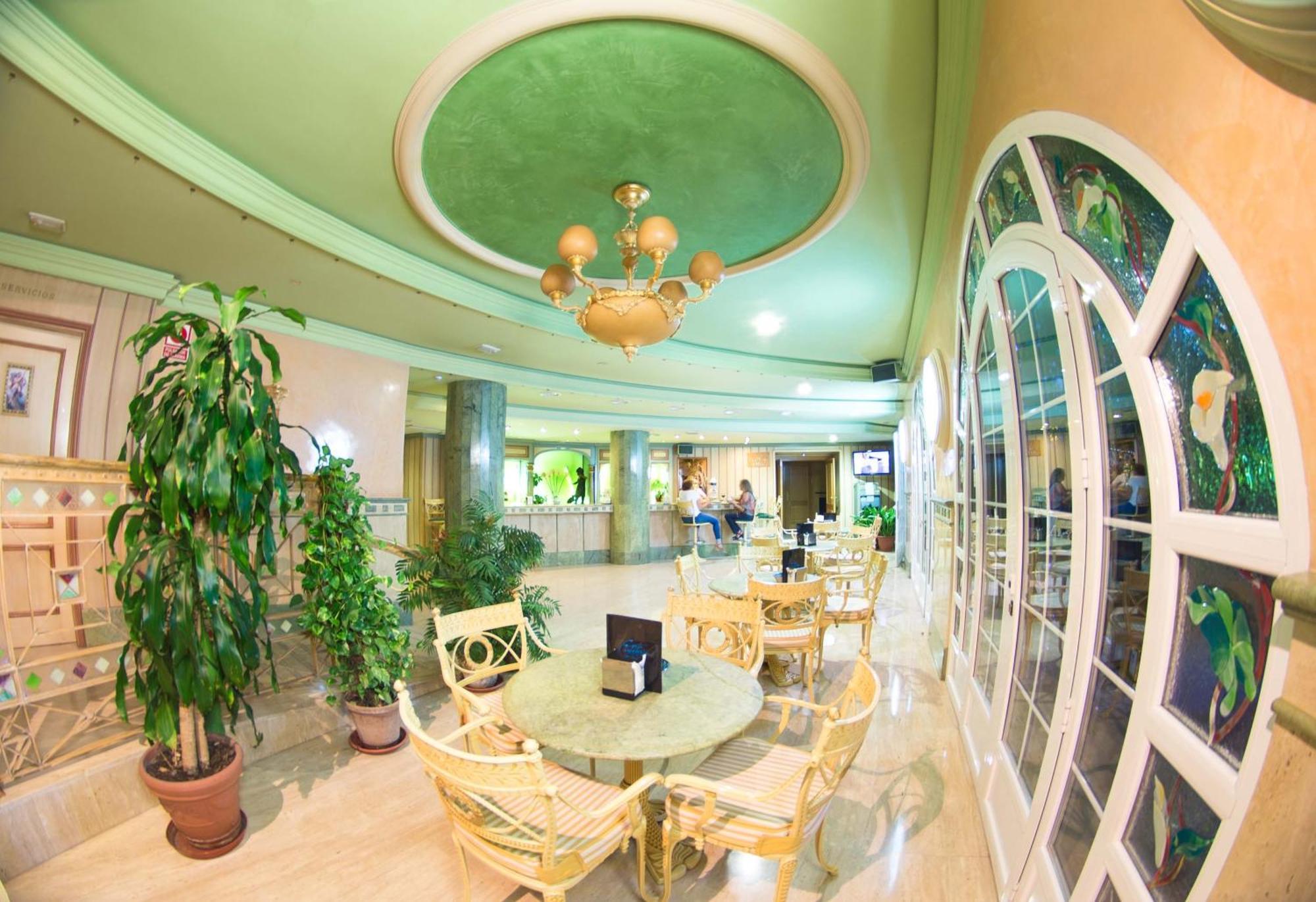 Hotel Los Angeles Granada — Photos 1